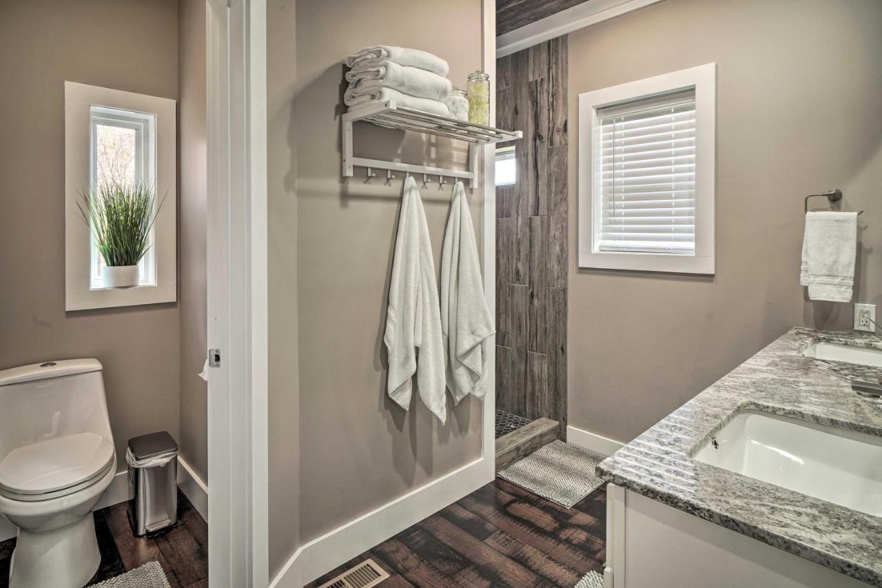Spacious Sevierville Home With Hot Tub! ภายนอก รูปภาพ